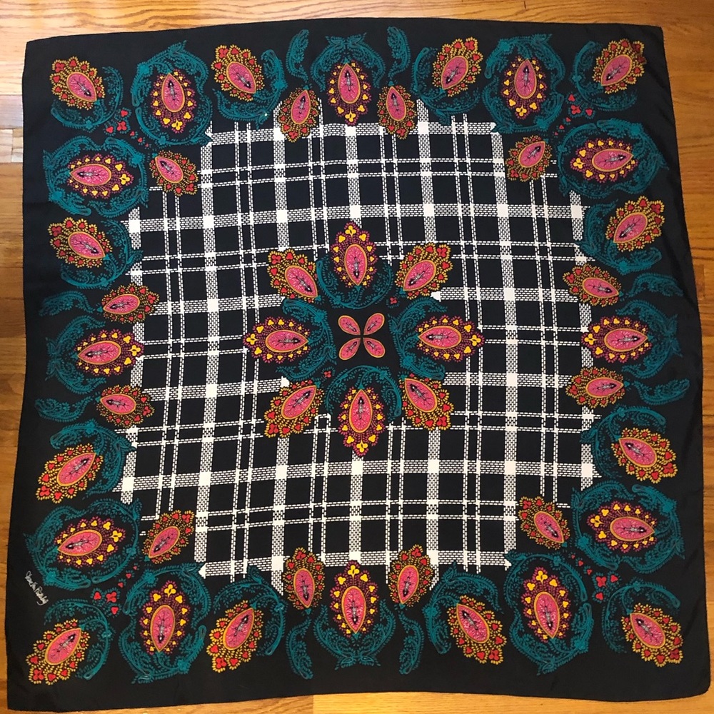 Diane Von Furstenberg Vintage Silk Scarf